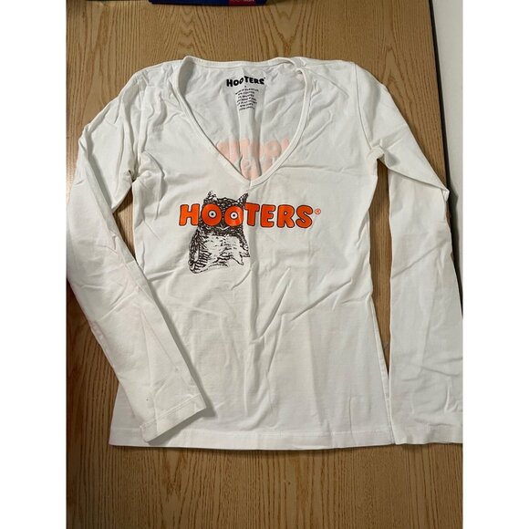 B24 Hooters Girl Worn Uniform Vneck Long Sleeve Top size Small - Picture 1 of 4